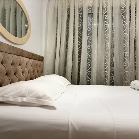 Appartement Centre Lions Gate 8 *