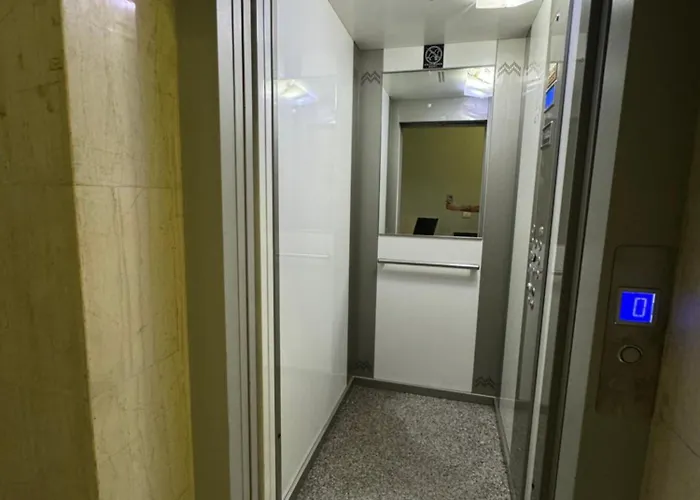 Apartamento Centre Lions Gate 8