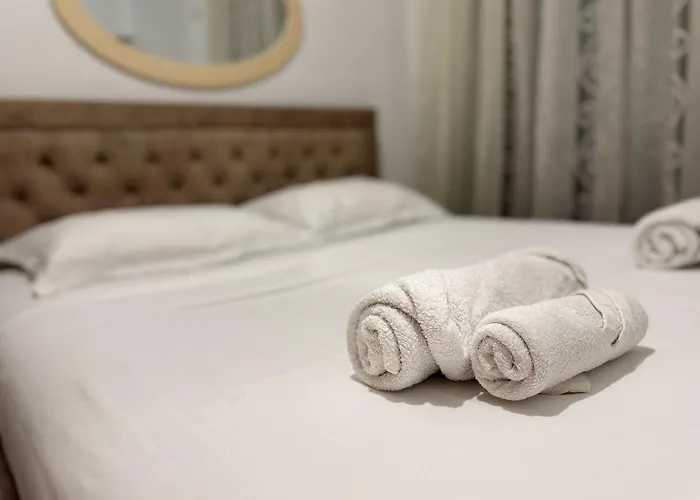 Centre Lions Gate 8 * Tirana