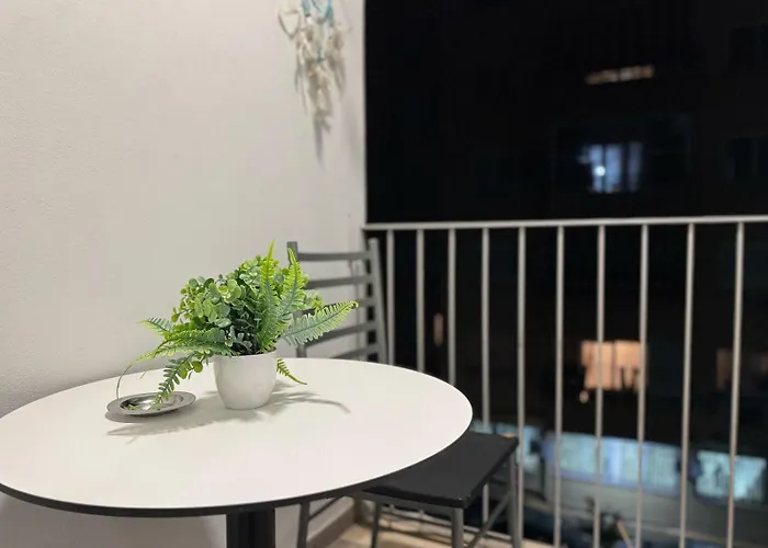 Centre Lions Gate 8 * טיראנה